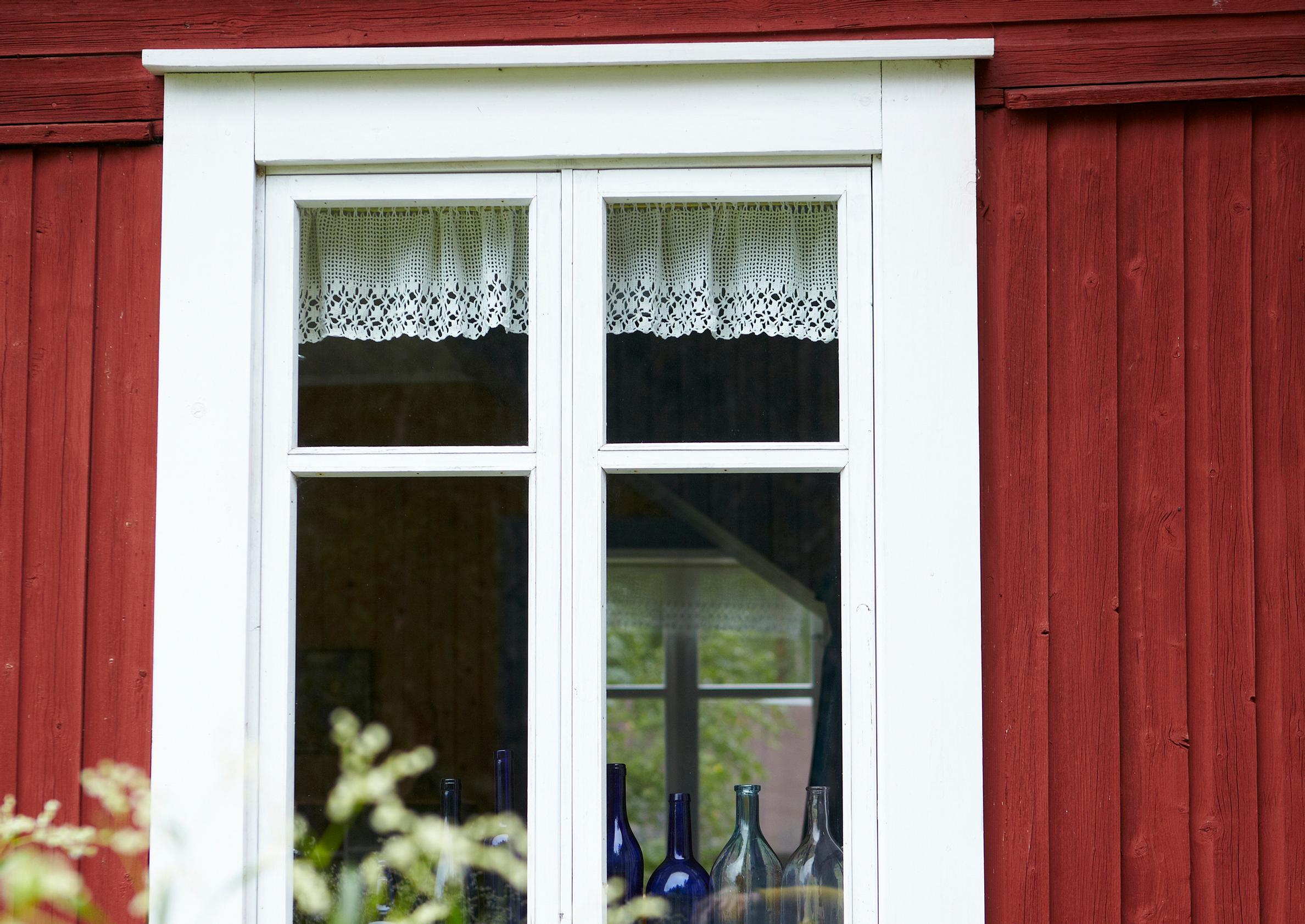 Näin onnistut ikkunoiden maalaamisessa