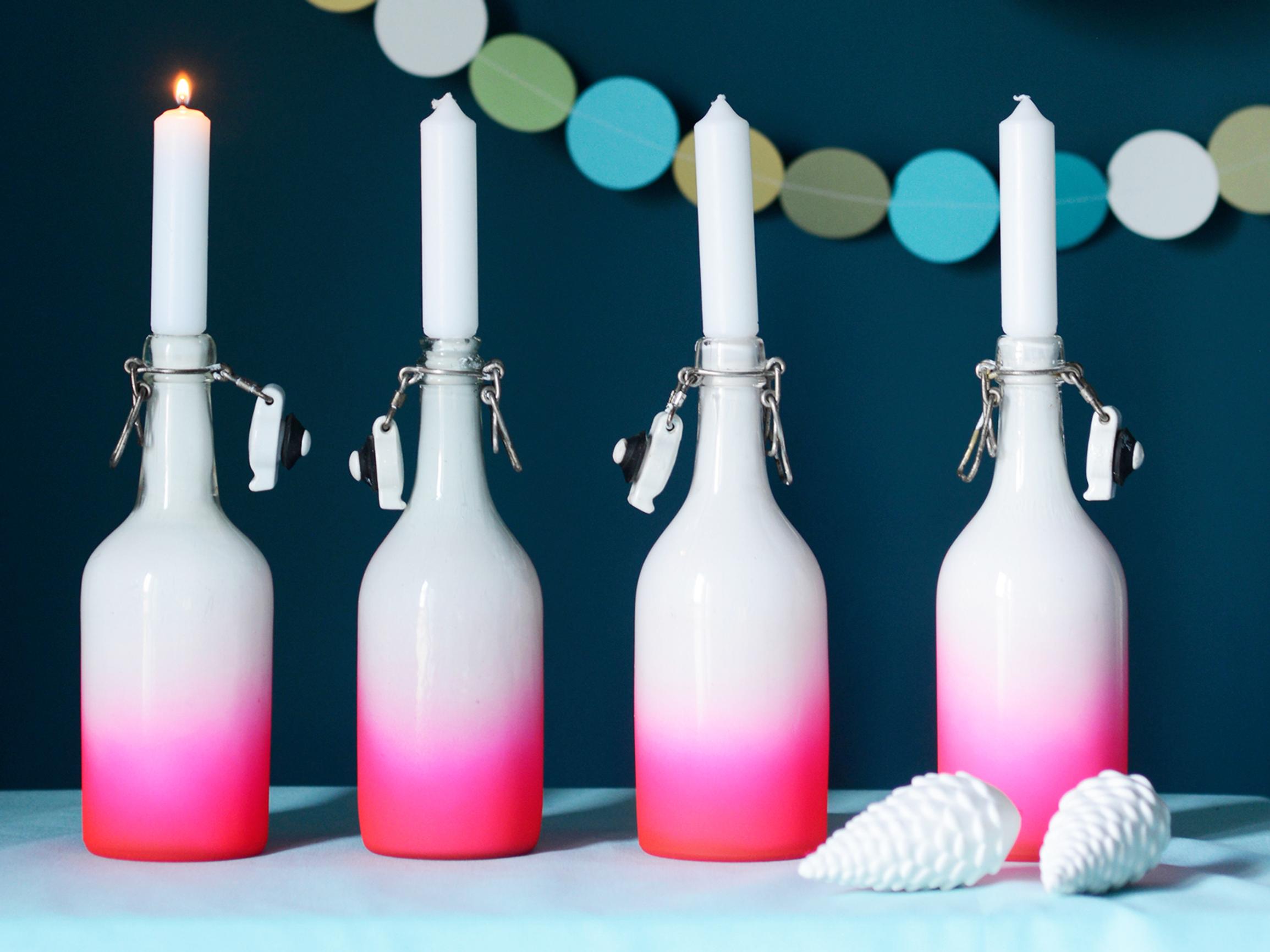 Liukuvärjätyt lasipullot