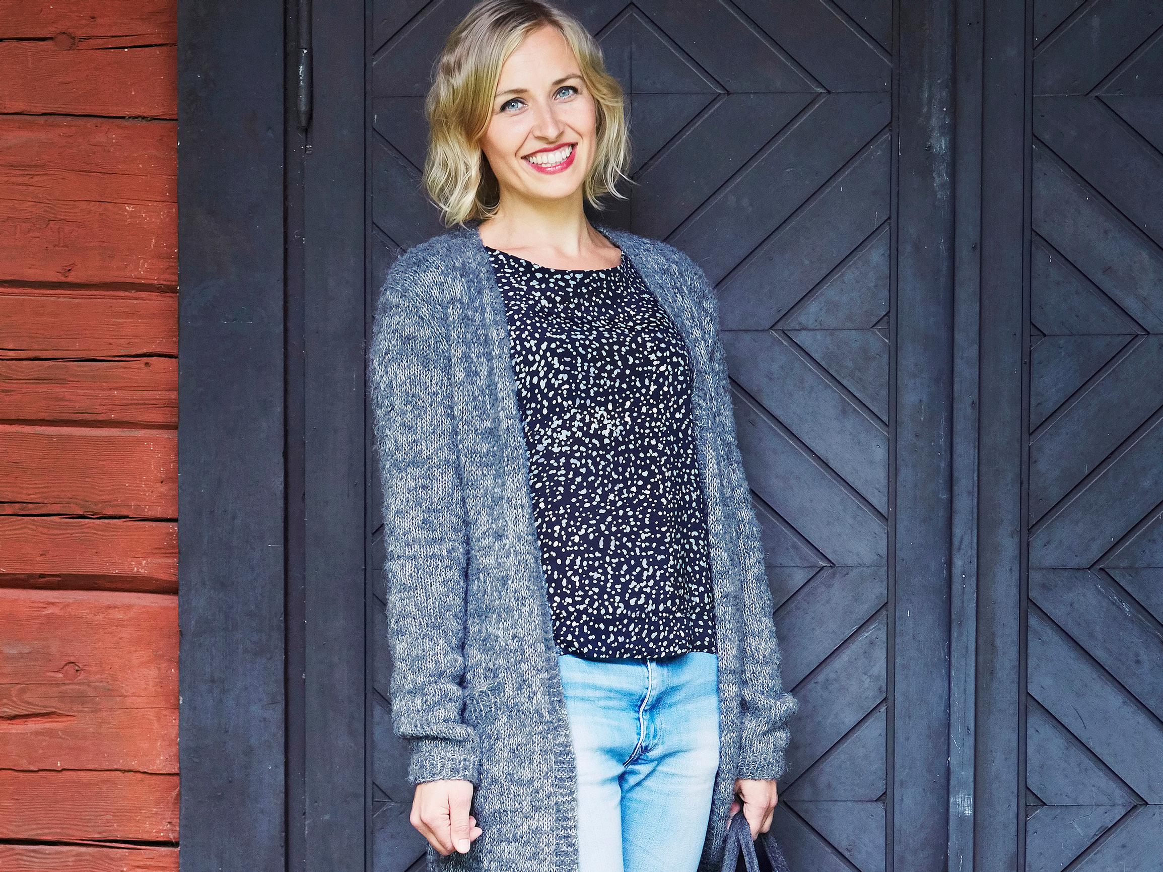 Kuin lämmin syli! Tee ohjeellamme pitkä neuletakki, johon kietoutua talven pakkasilla