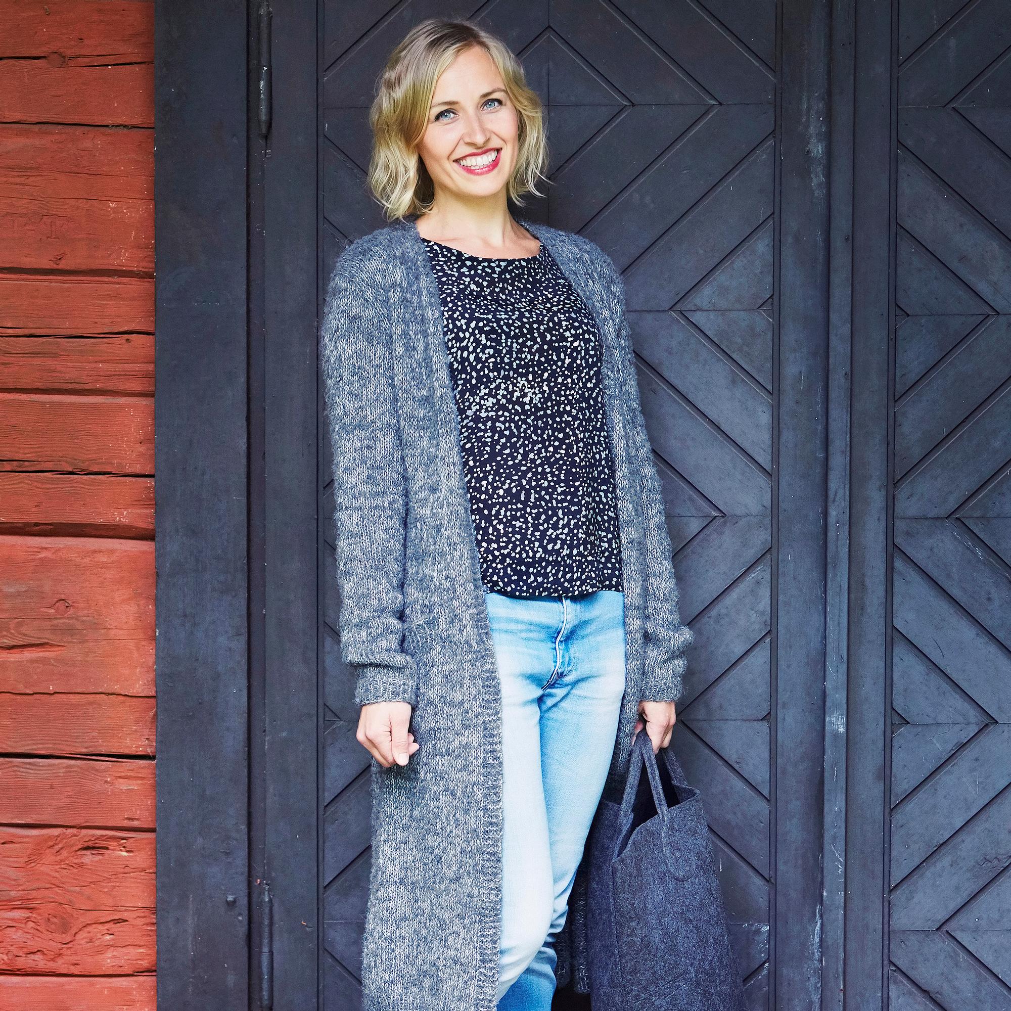 Kuin lämmin syli! Tee ohjeellamme pitkä neuletakki, johon kietoutua talven pakkasilla