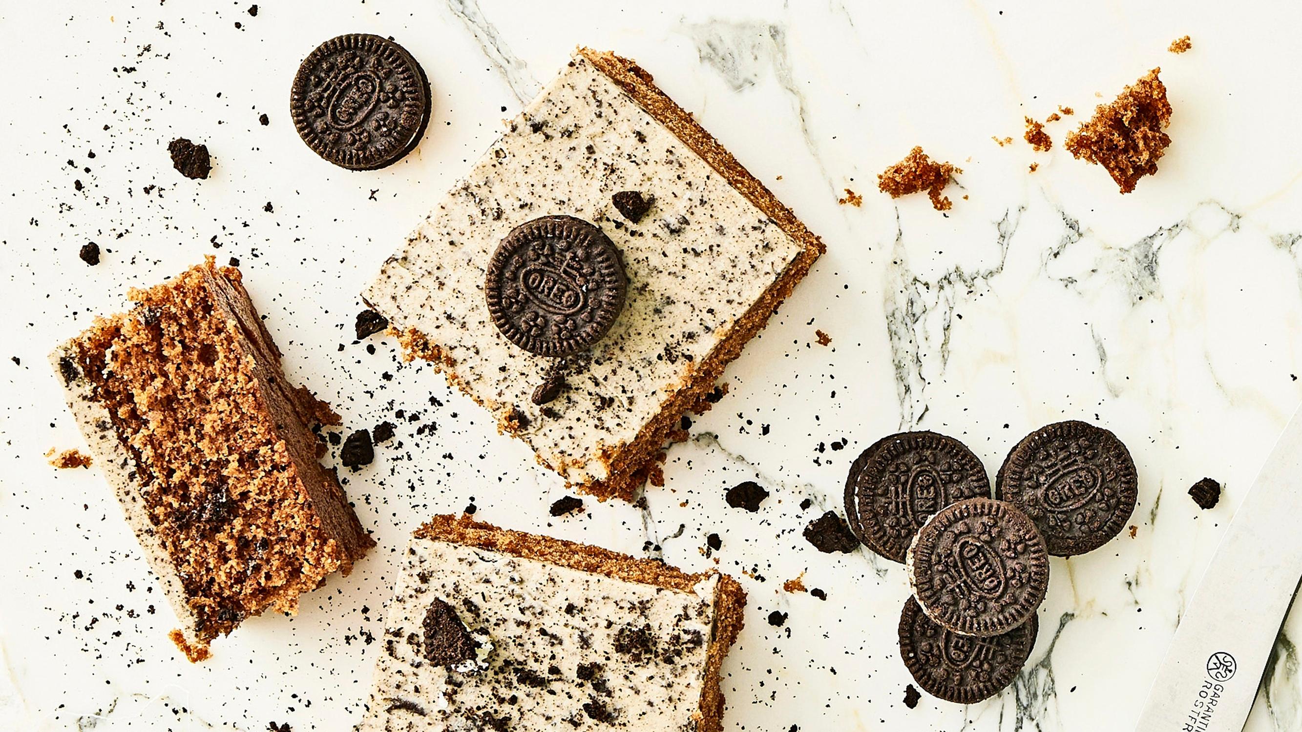 Oreo-palat – helppo leivonnainen, jossa yhdistyvät pehmeä kuorrute ja keksimurut