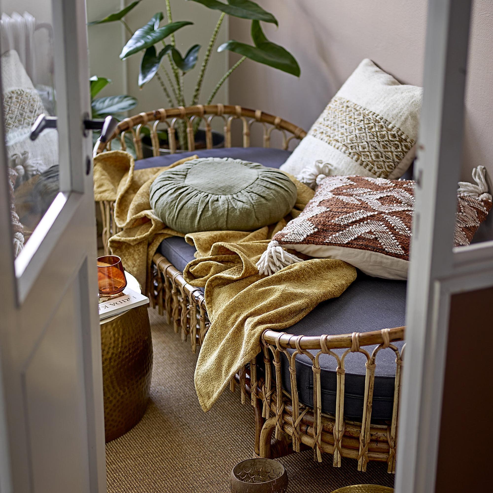 Tuoko kevät mukanaan kutkuttavan sisustusvimman? Kokosimme 40 tuotetta, joilla piristät kodin ilmettä helposti – osta omat suosikkisi Meillä kotona -kaupoista