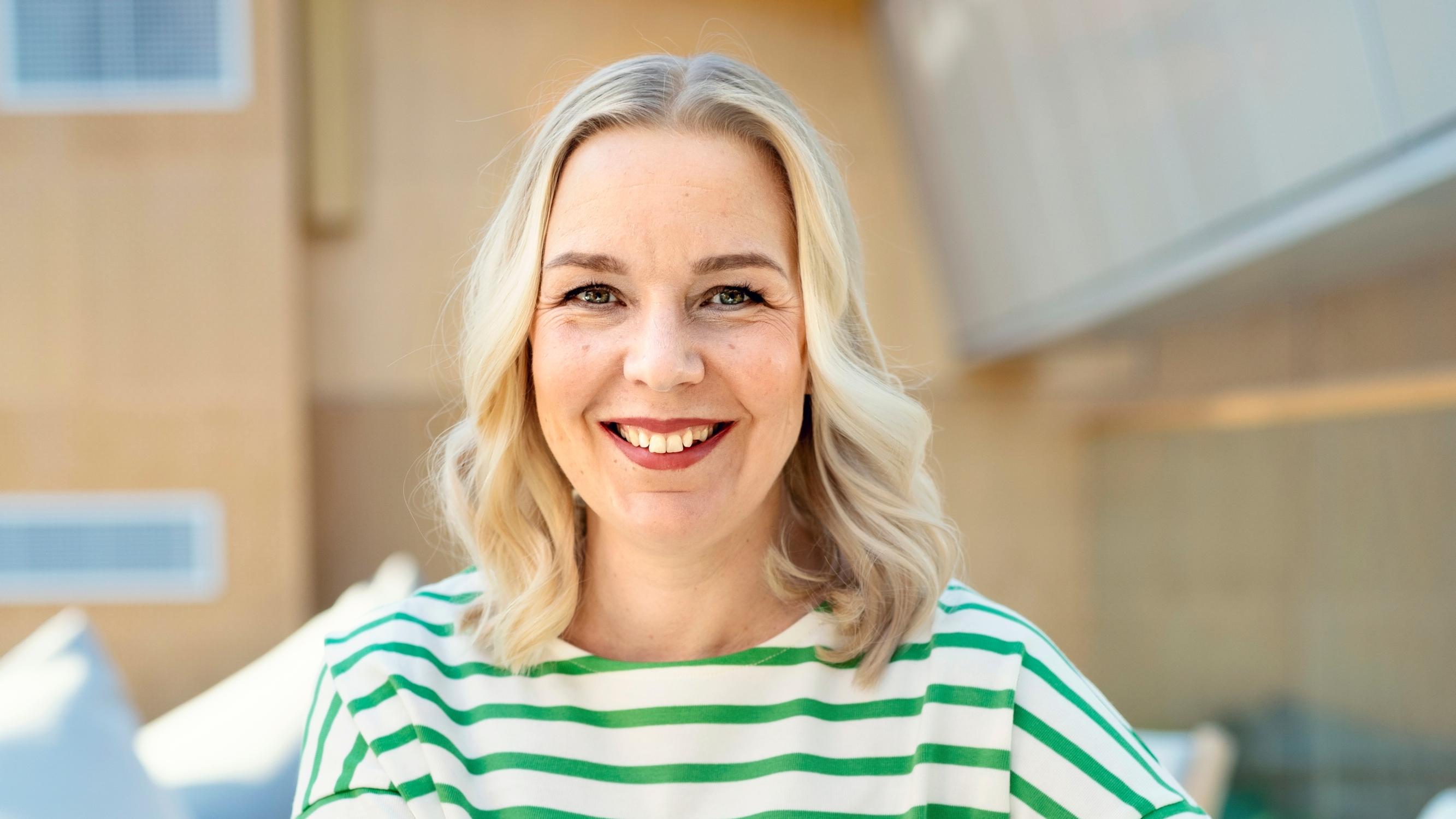 Kodissamme ei ole yhtään valkoista seinää, ja siksi se näyttää kuin ihmeen kaupalla harmoniselta