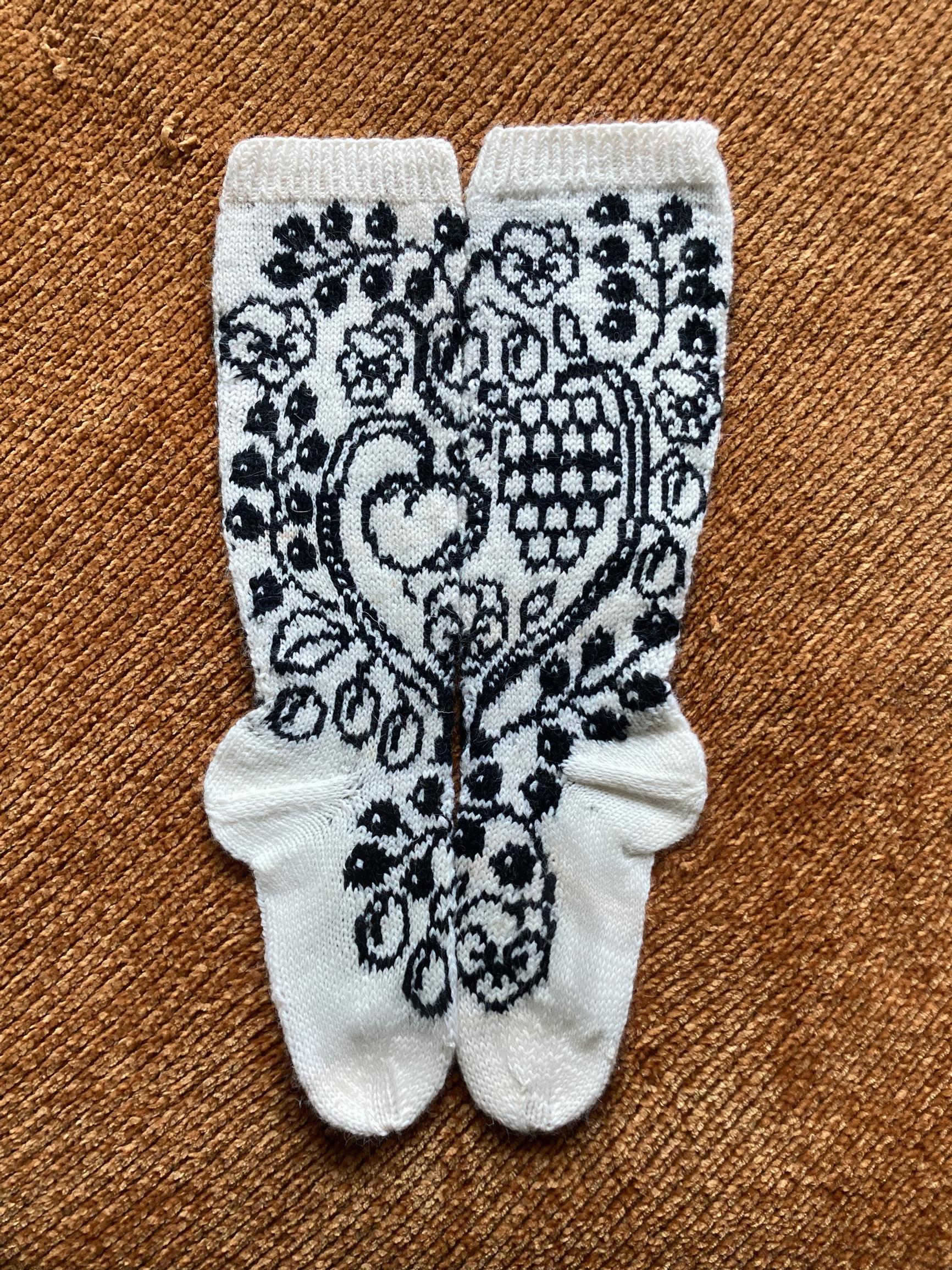 villasukat, joissa Arabian Paratiisi-kuosi