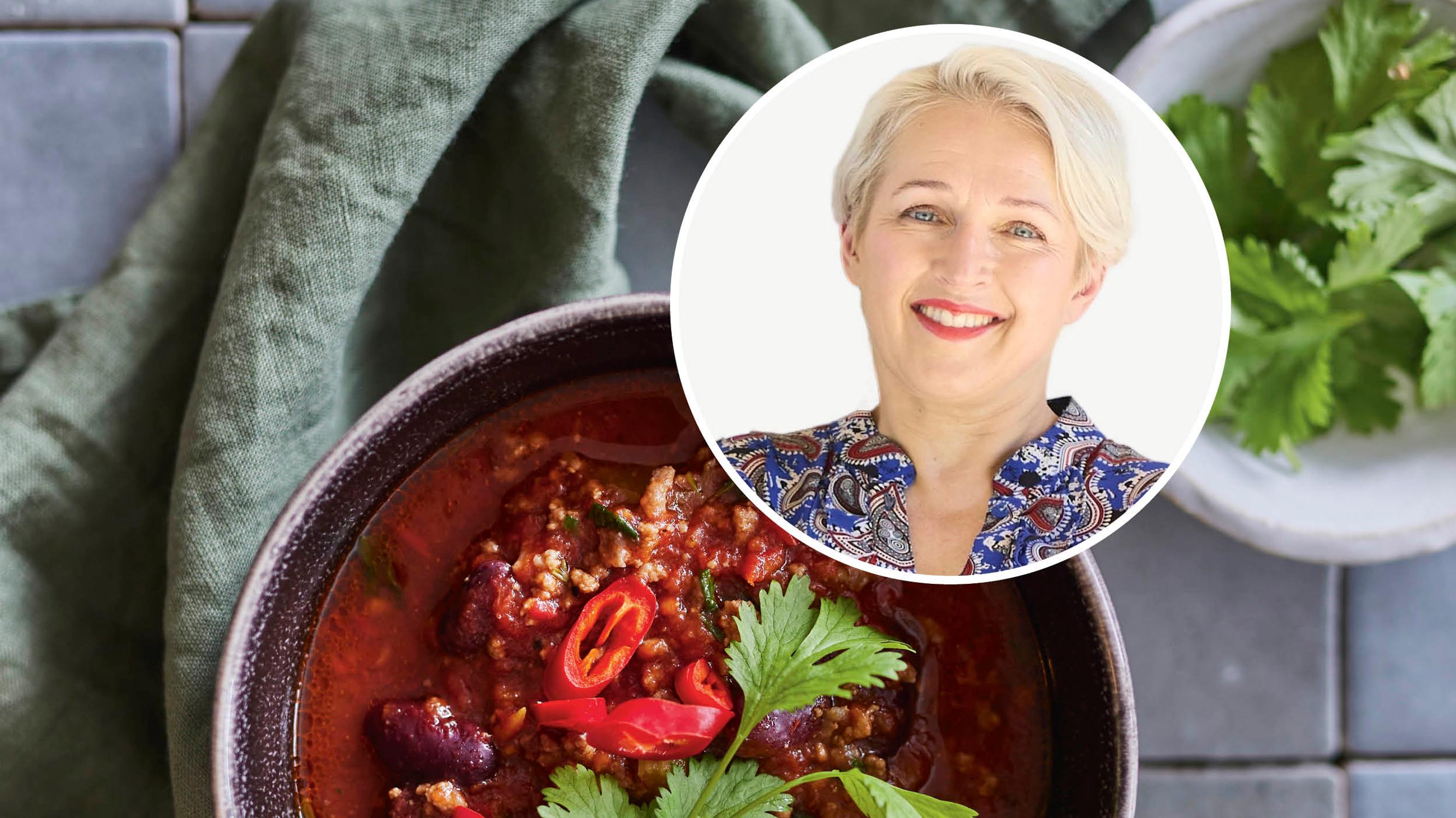 Anna Perhon ihmekeitto taipuu vaikka mihin! ”Raaka-aineiltaan vaatimaton mutta mauiltaan kiehtova”